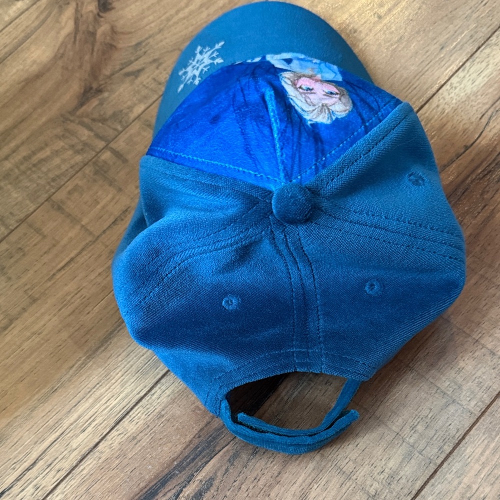 Disney Frozen II Teal and White Character Hat - Picture 7 of 13